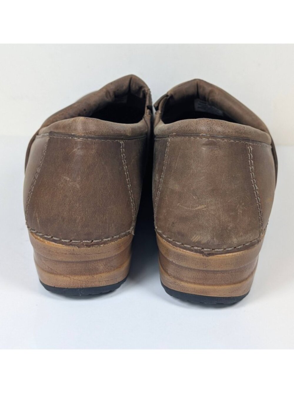 LL Bean Clogs Womens Size 10 Slip On  Round Toe Brown Leather Comfort Mules Shoe - Picture 5 of 7